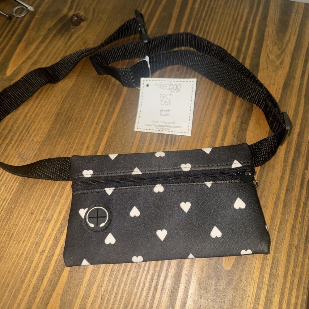 Mixed Bag Designs Tech Belt Hearts TE366